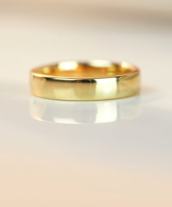 4mm Medium Court Wedding Band – 18ct Yellow Gold